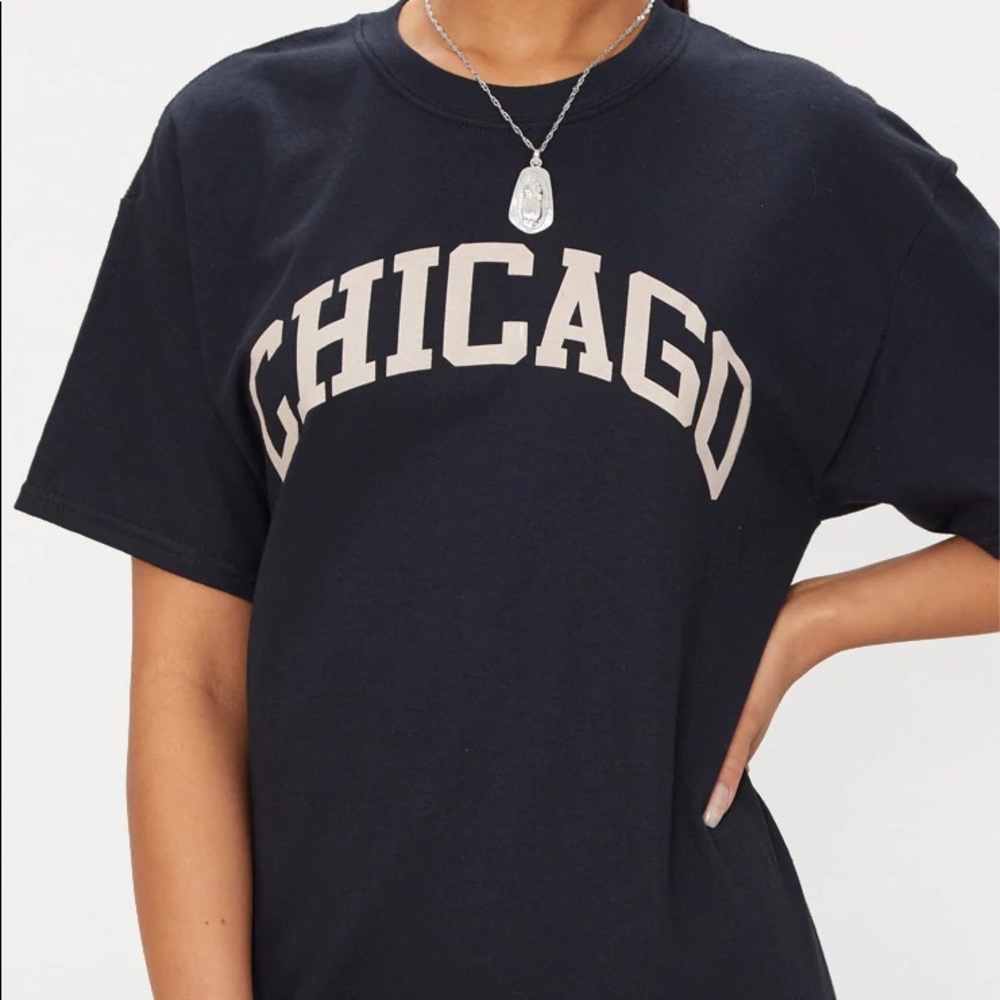 Pretty Little Thing TShirt - Picture 1 of 3